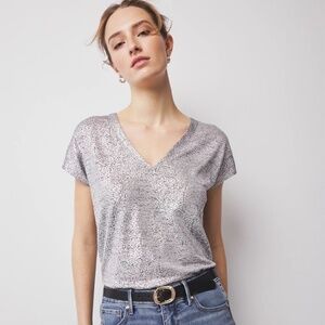 WHBM White House Black Market XS Hazel Bloom Foil Magnetic Power Tee